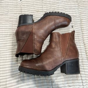 MIA brown chunky boot